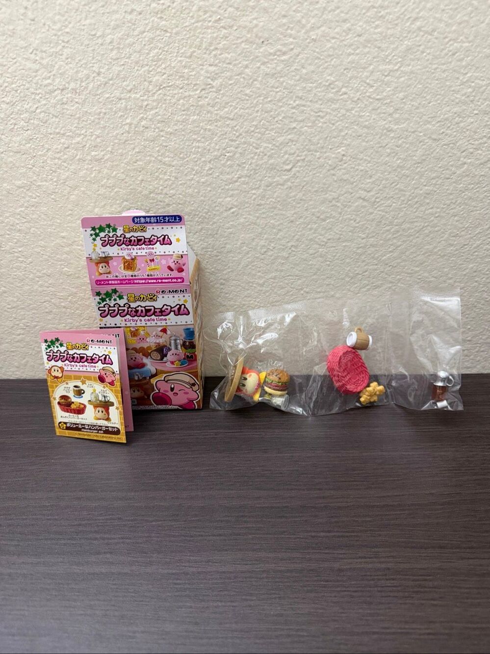 Re-Ment Kirby's Cafe Time Series Blind Box Figure - Hamburger Set